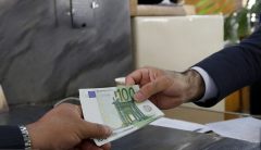 بازنگری در سیاستهای رفع تعهد ارزی، خواسته صادرکنندگان خراسان رضوی