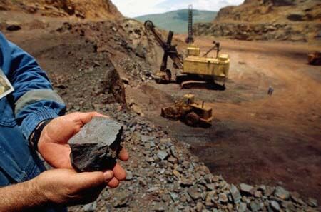سرمایه‌گذاری در حوزه معدن، فرصت تجارت پایدار برای ایران و افغانستان است