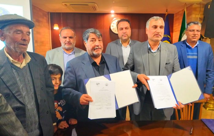 امضای تفاهم‌نامه های حمایتی کمیته امداد نیشابور با مشارکت خیرین در حوزه مسکن، درمان و جهیزیه