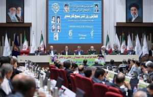 تأکید بر وحدت، کارآمدی و خدمت به مردم در همایش روز بسیج کارمندان خراسان رضوی
