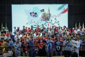تجلیل از ۱۱۰ خانواده روستایی و عشایری صاحب فرزند در اختتامیه پویش جوانی جمعیت در مشهد