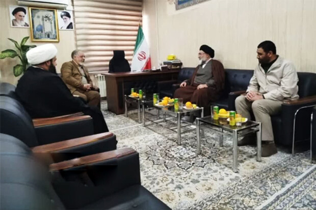 تجلیل نماینده ولی‌فقیه از مدیرعامل بنیاد آبشار عاطفه‌ها