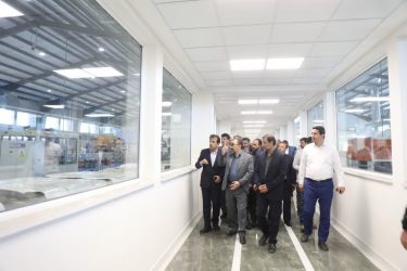 تاکید و پیگیری استاندار خراسان رضوی برای حل مسائل کارخانه‌های استان