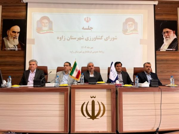 تفاهم‌نامه احداث مجتمع گلخانه‌ای ۴۰ هکتاری در زاوه امضا شد
