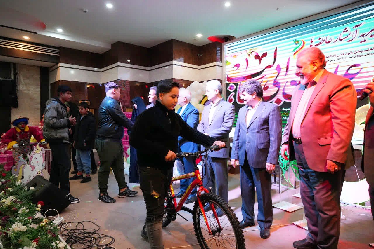 جشن بزرگ اکرام یتیمان توسط بنیاد آبشار عاطفه ها همزمان با میلاد حضرت علی(ع) برگزار شد