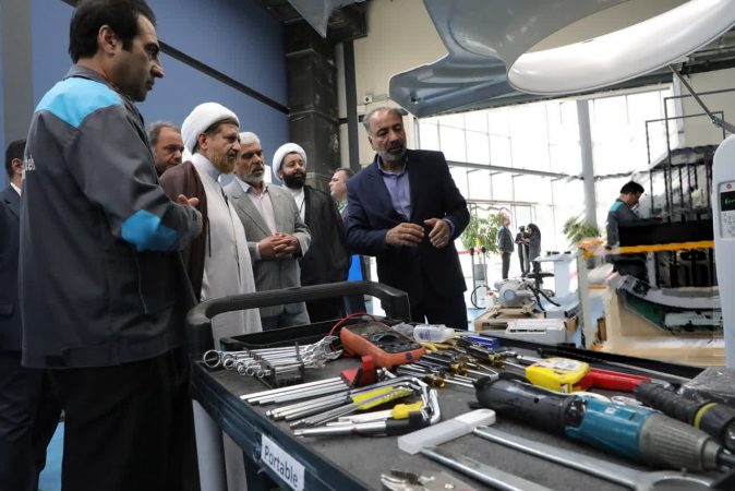 لزوم حمایت های بیشتر و همه جانبه از تولید، صنعت و سرمایه گذاری در سال جاری لزوم حمایت های بیشتر و همه جانبه از تولید، صنعت و سرمایه گذاری در سال جاری