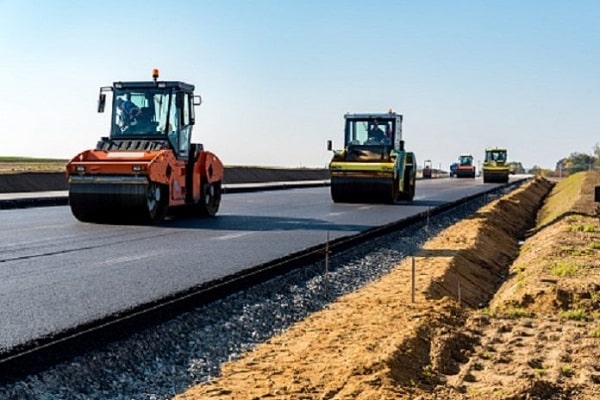 بازسازی ۲۳۵۰ کیلومتر از راه های استان با ۳۲۰۰ میلیارد تومان هزینه در حال اجرا است
